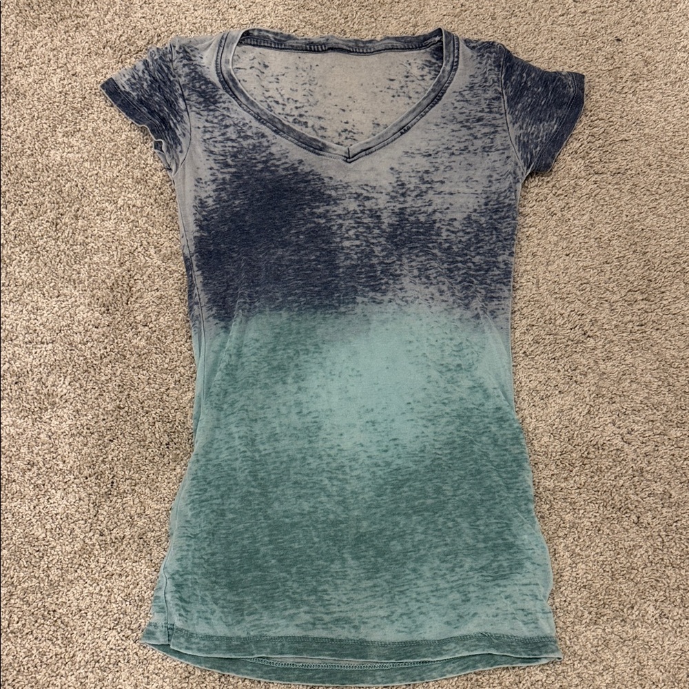 Washed Ombre V-Neck Women's Tee - Blue/Teal